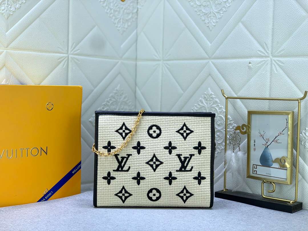 LOUIS VUITTON POCHETE RAFFIA BLEU MONOGRAM