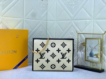 LOUIS VUITTON POCHETE RAFFIA BLEU MONOGRAM