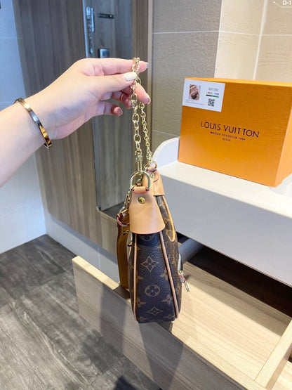 LOUIS VUITTON Loop Monogram