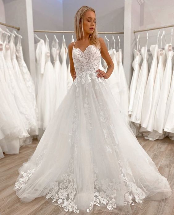 Gorgeous A Line V Neck Spaghetti Straps Prom Dresses with Appliques   cg15428