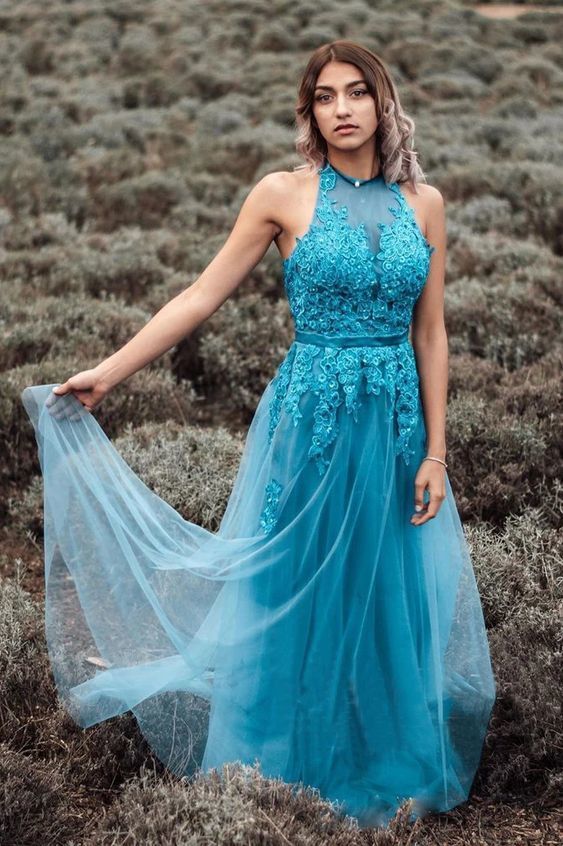 Chic A Line Halter Neck Tulle Lace Appliqued Floor Length Prom Dress   cg18161