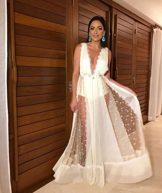 White Prom Dresses,Tulle Prom Gown,A-Line Prom Dress,V-Neck Prom Gown  cg7164