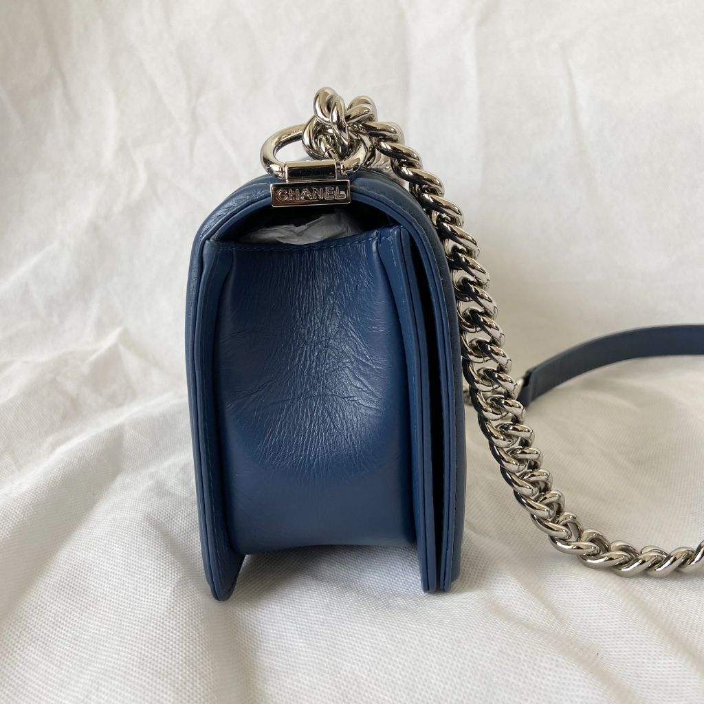 Chanel Aged Calfskin Chevron Quilted Medium Jacket Boy Flap