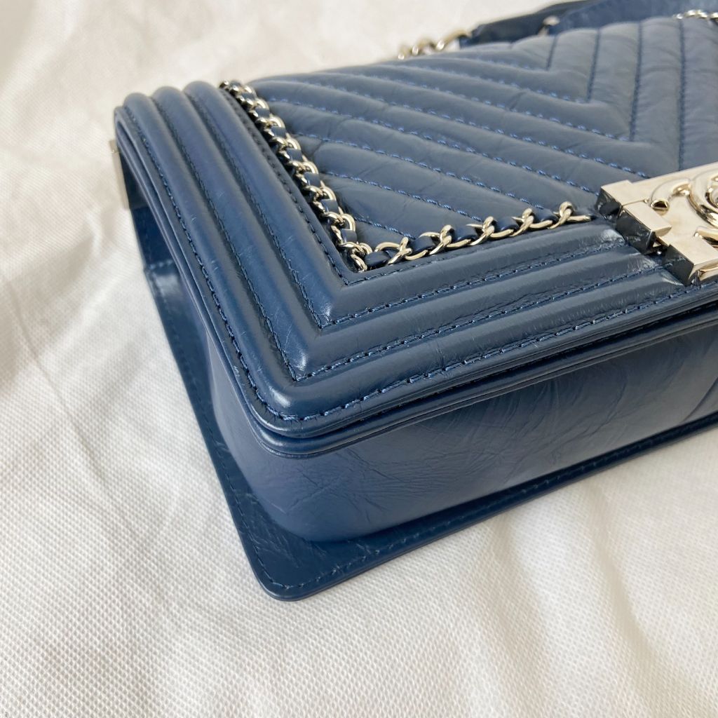 Chanel Aged Calfskin Chevron Quilted Medium Jacket Boy Flap