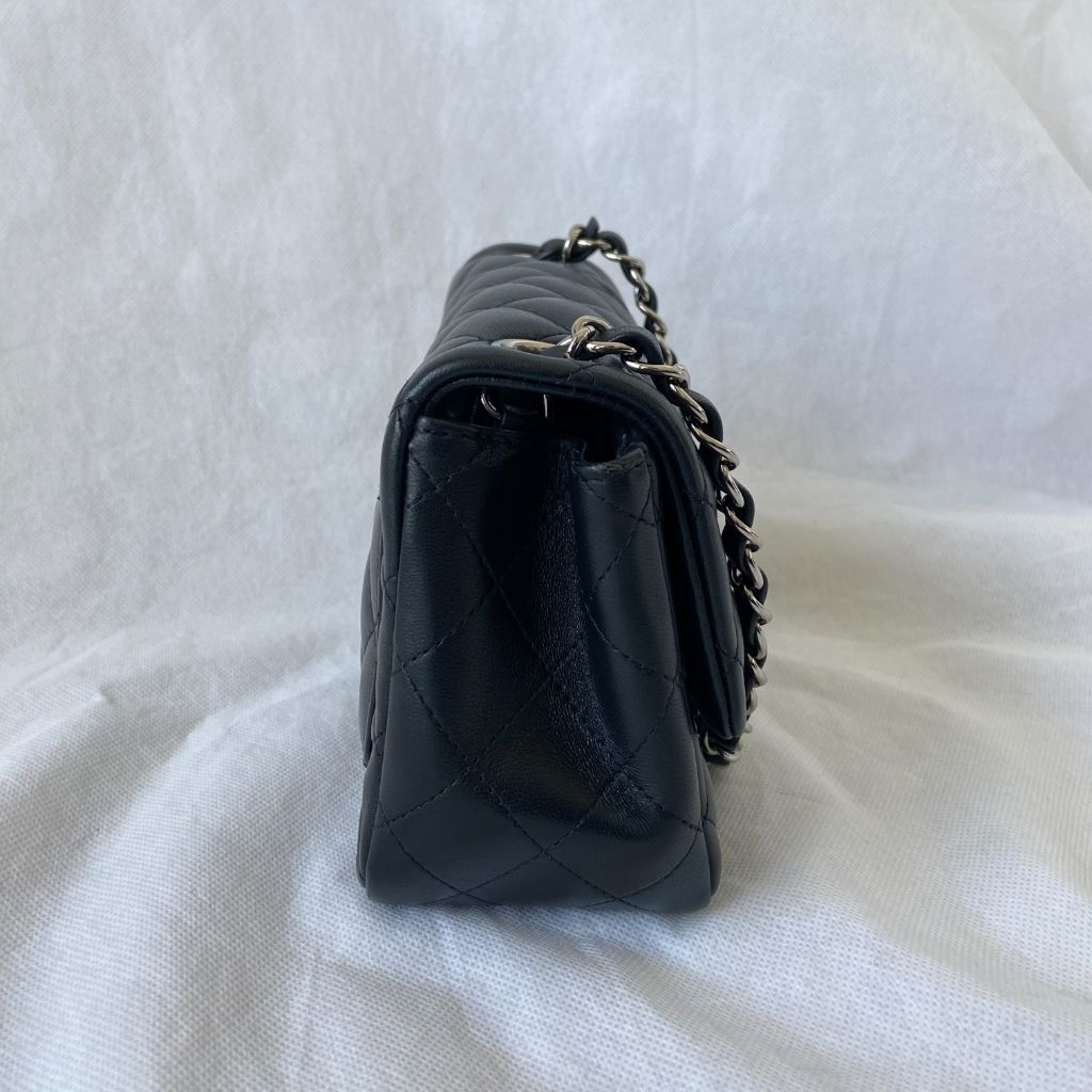 Chanel mini classic flap bag