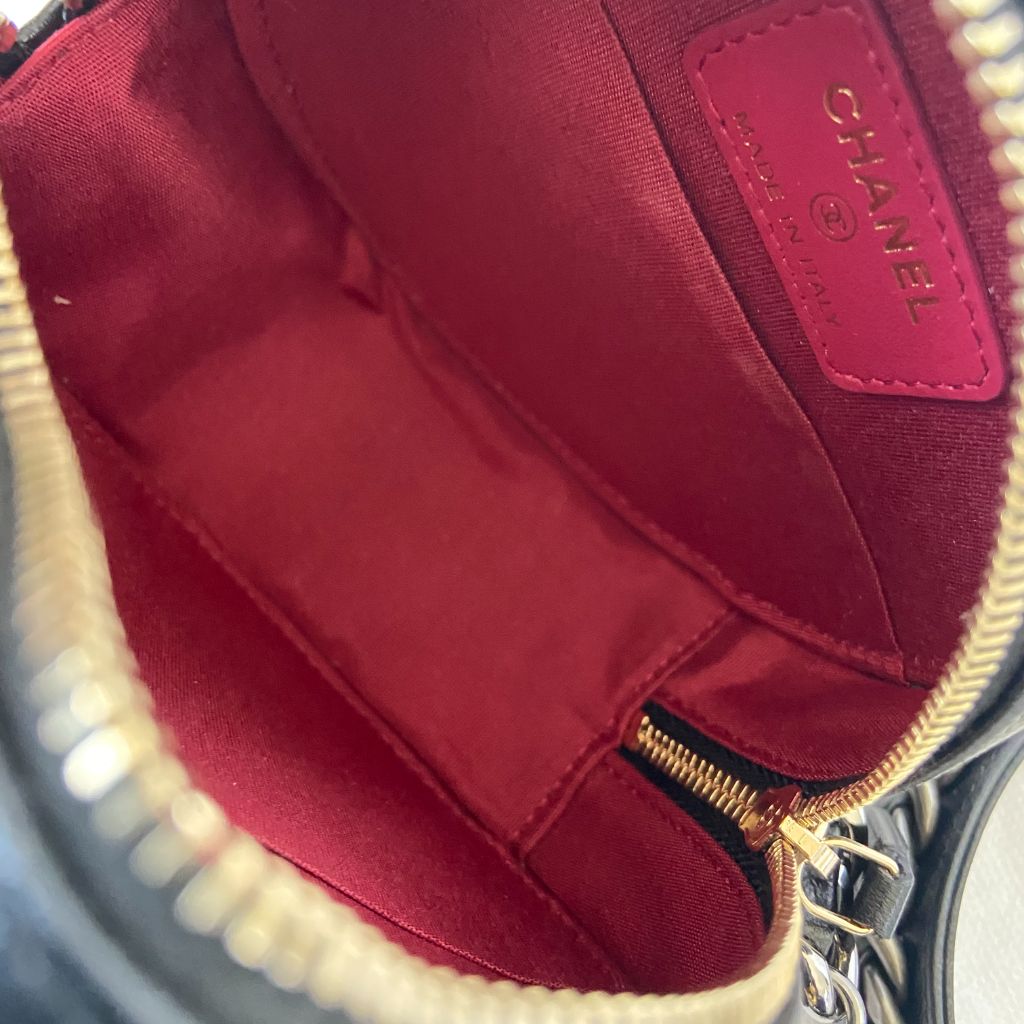 Chanel Shiny Goatskin Quilted Chanel 19 Round Clutch With Chain Black