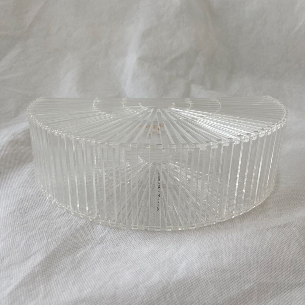 Cult Gaia crystal clear Plexi clutch