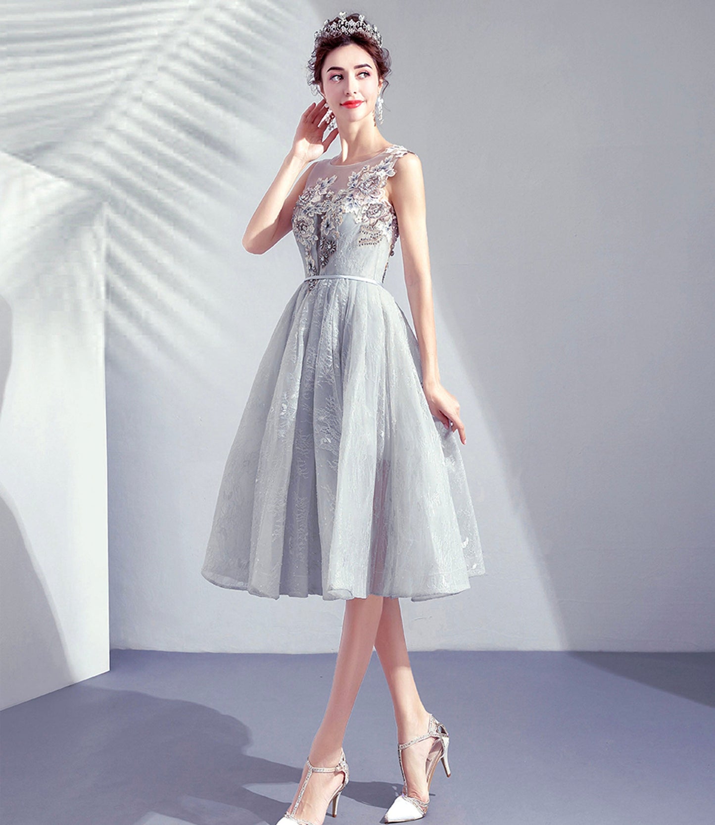 Gray Lace Short A-Line Prom Dress, Cute Scoop Homecoming Party Dress