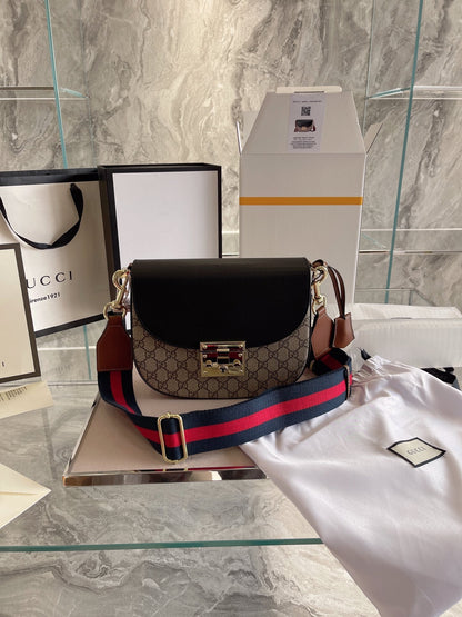 Gucci Padlock Medium