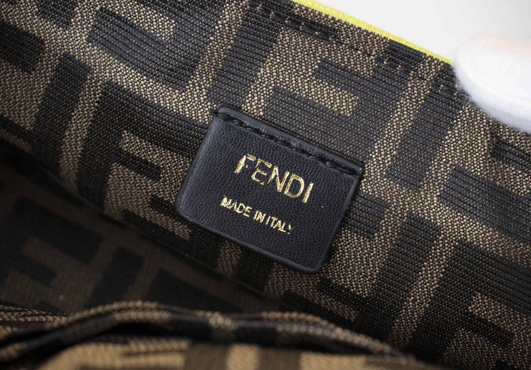 Fendi Baguette Brown Fabric Bag