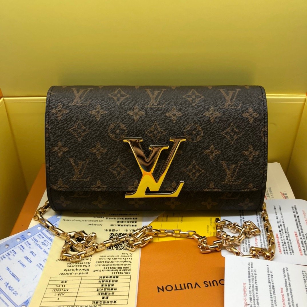 Louis Vuitton Monogram Chain Wallet