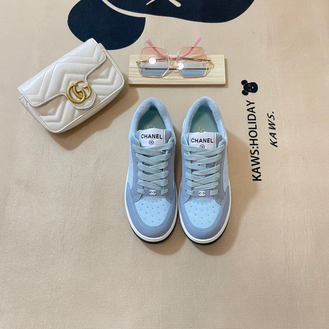 Luxury  Sneaker  CHL 050