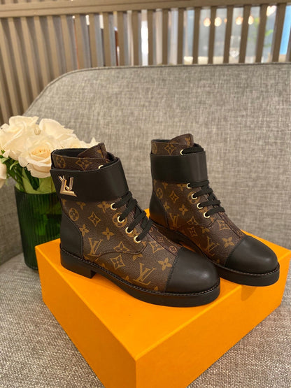 Premium LUV BOOTS 051