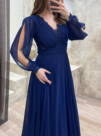 V-neck Long Sleeve Solid Color Maxi Dress