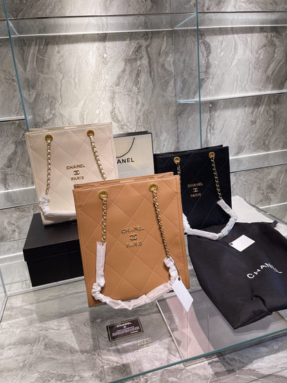 Chanel 22 Small Handbag