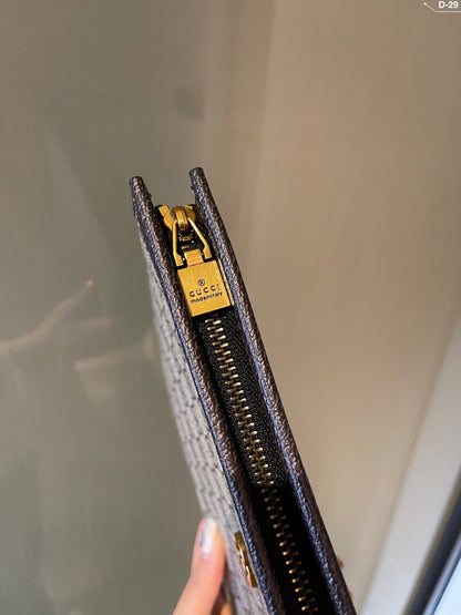 Gucci 1955 Horsebit Pouch Clutch Bag