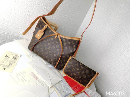 LV Carryall PM Monogram
