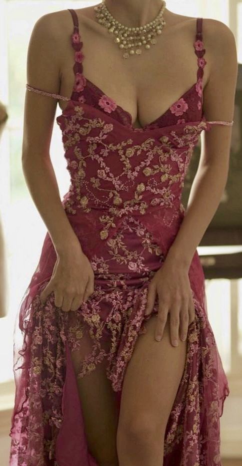 Exquisite Pink Appliques A Line Spaghetti Strap Tulle Long Prom Dress Cocktail Dress Birthday Dress SH3550