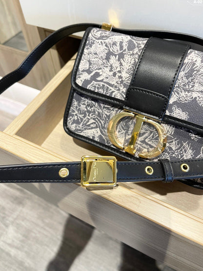 Dior 30 Montaigne Chain Bag