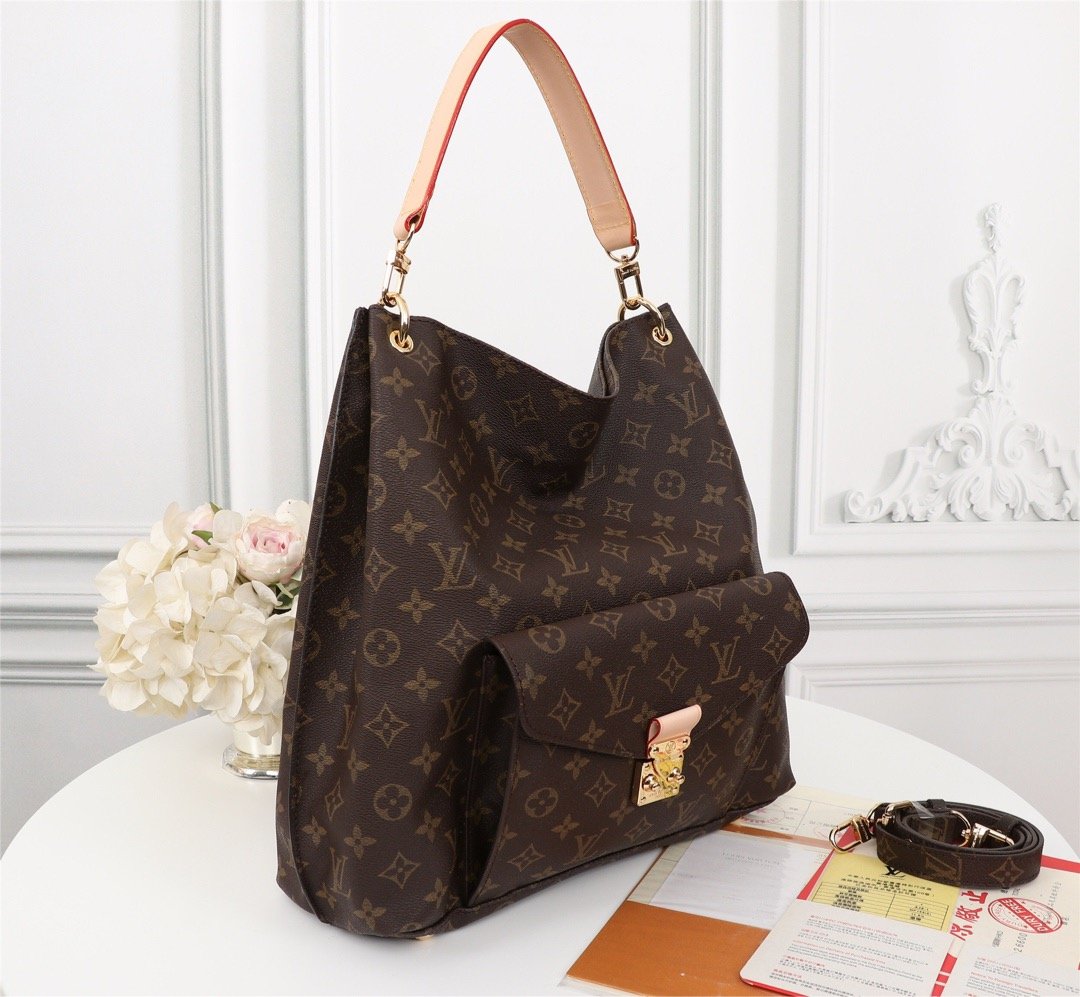 Louis Vuitton Metis Hobo Monogram