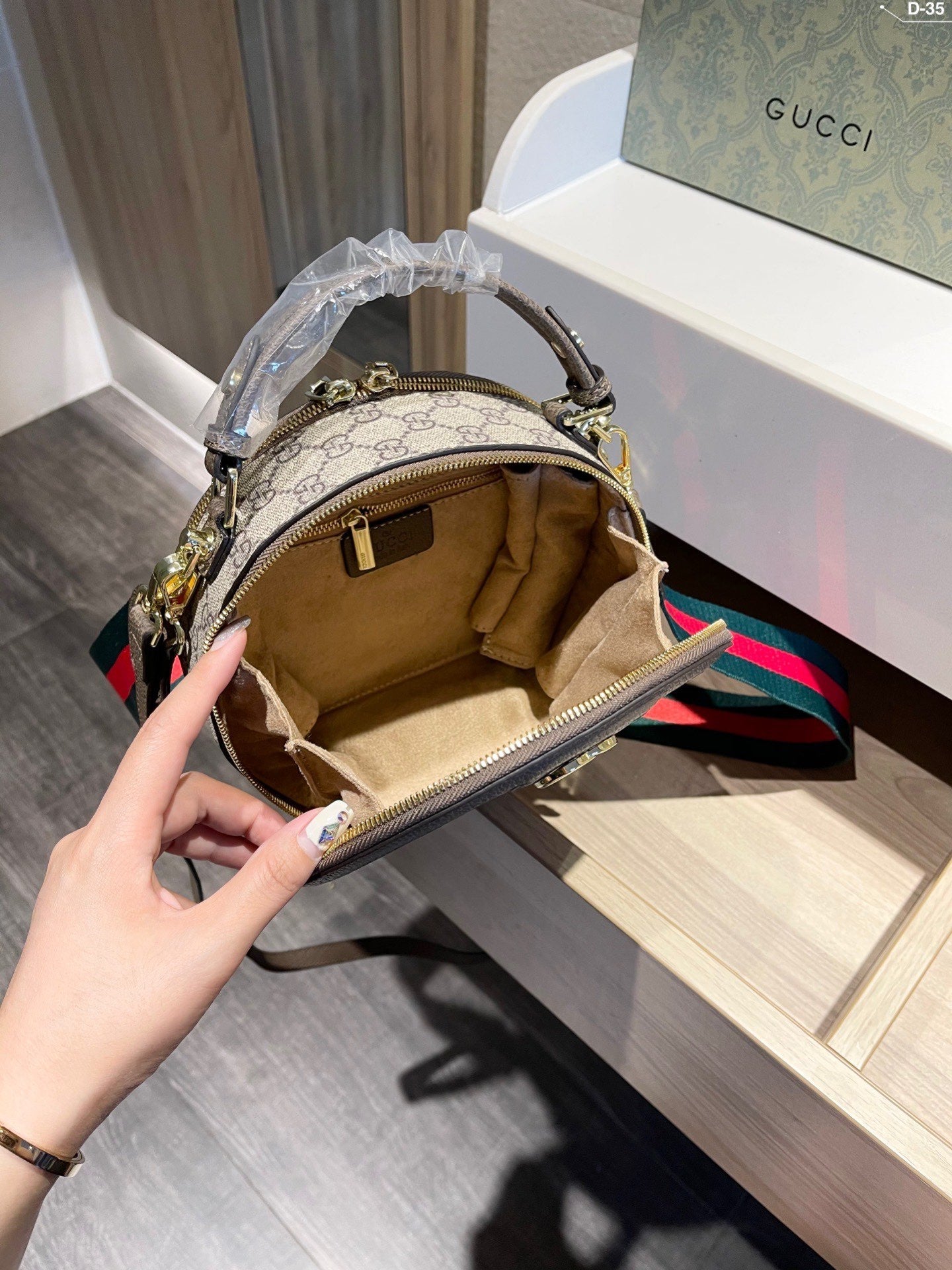 Gucci GG Mini Ophidia Round Backpack