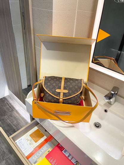 Louis Vuitton Monogram Saumur 30
