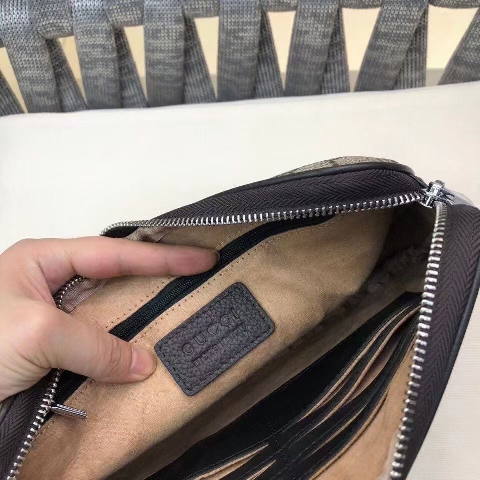 GUCCI GG CLUTCH
