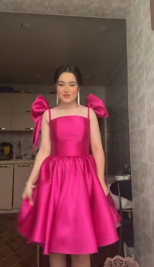 Sexy Ball Gown Spaghetti Straps Hot Pink Satin Mini Short Formal 8th Grade Homecoming Dresses Summer Middle School Hoco Dress 20th Birthday Outfits DH1197