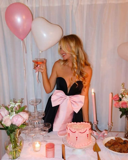 Modest A Line Sweetheart Black Mini Short Formal 8th Grade Homecoming Dresses Summer Middle School Hoco Dress 18th Birthday Outfits With Pink Bow DH1207