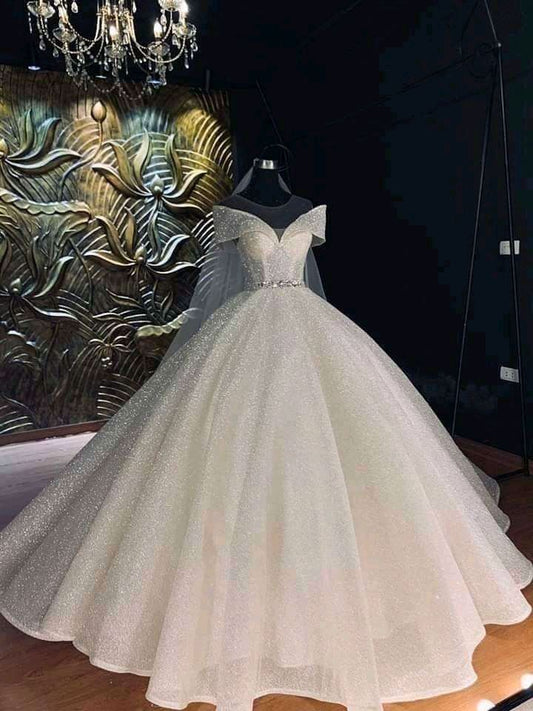 Unique Bridal Gown Ball Gown Off The Shoulder White Short Sleeves Sequin Wedding Dresses Pretty Bridal Gowns DH1216