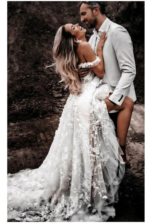 Unique Bridal Dress A Line Off The Shoulder White Tulle Lace Long Wedding Dresses Pretty Bridal Gowns DH1250