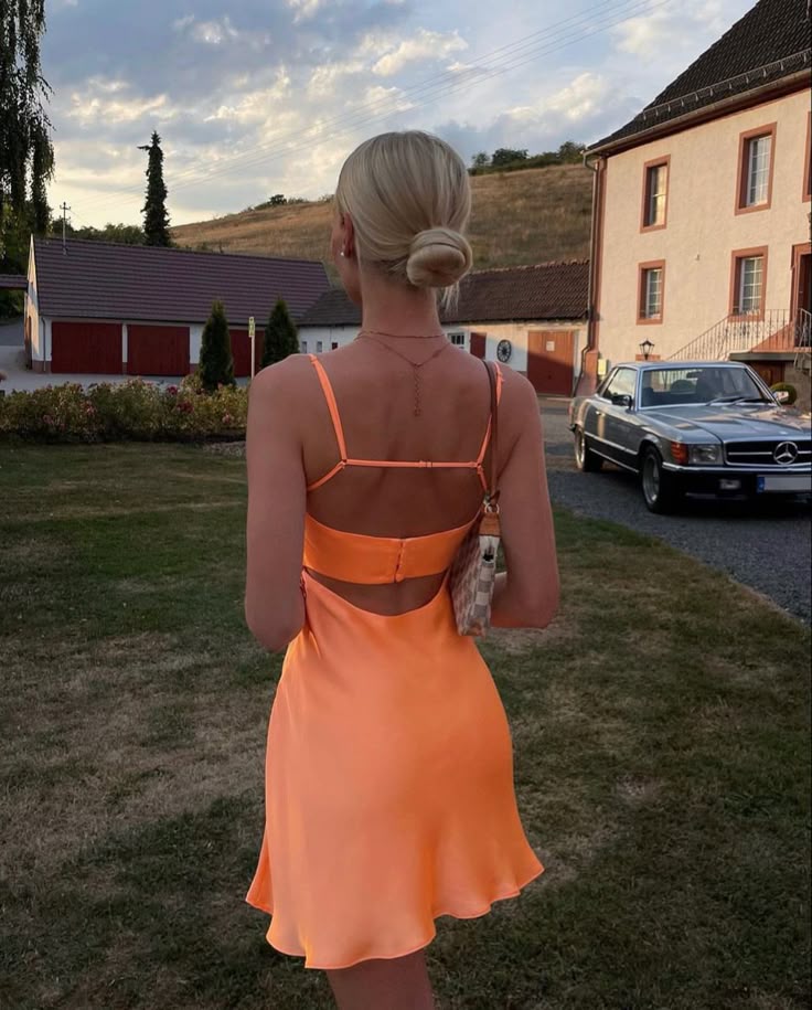 Unique A line Spaghetti Straps Orange Sleeveless Satin Mini Formal 7th Grade Homecoming Dresses Middle School Prom Dress Hoco Outfits DH1389