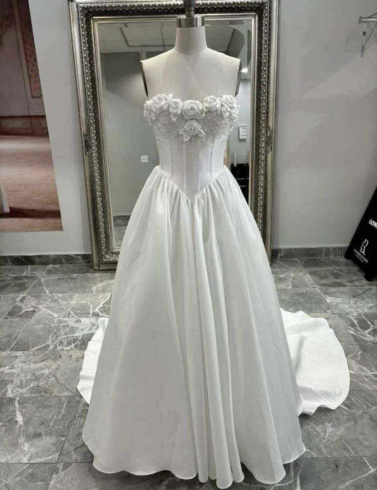 Retro A Line Sweetheart Sleeveless Floral Wedding Dress With Hand Made Flowers Wedding Dresses Modest Wedding Gowns DH1414