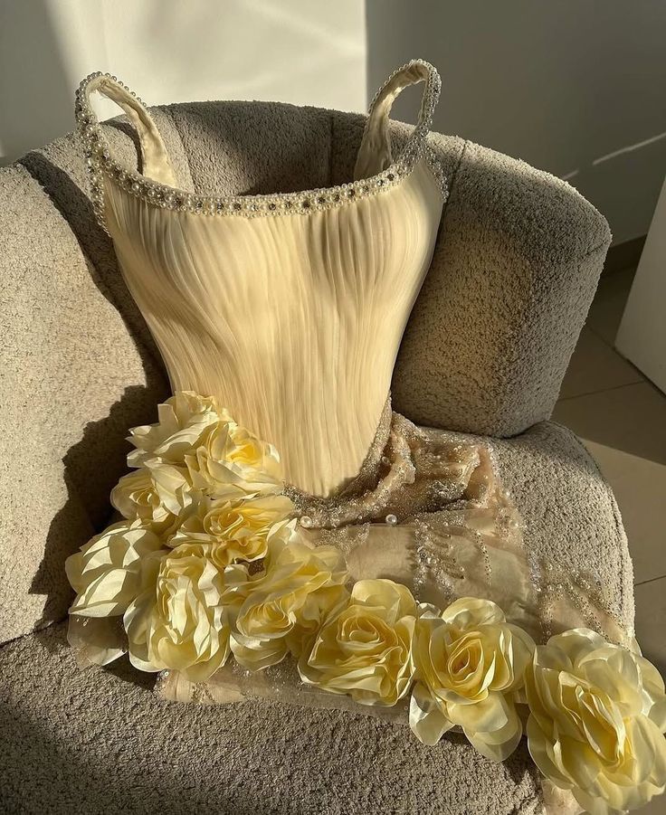 Sexy Sheath Spaghetti Straps Yellow Tulle Grad Dress Inspo Short Mini Formal 8th Grade Homecoming Dresses High School Hoco Court Dress Graduation Dress Cocktail Dress Birthday Outfits DH1863