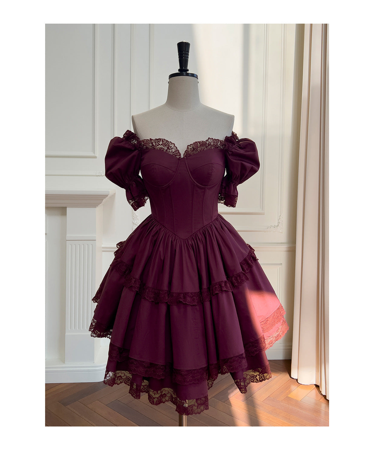Vintage Ball Gown Sweetheart Burgundy Satin Grad Dress Inspo Short Mini Formal 8th Grade Homecoming Dresses High School Hoco Court Dress Graduation Dress Cocktail 18th Birthday Outfits D1945