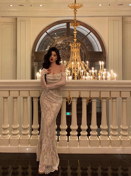 Elegant Mermaid Off The Shoulder White Lace Long Sleeves Burgundy 23rd Birthday Dress Party Gown Birthday Outfits Birthday Dress Ideas For Women DP1477