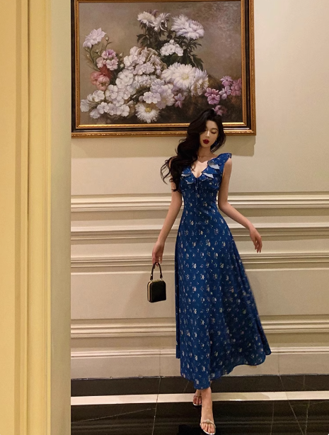 Classy A line V Neckline Blue Chiffon Sleeveless 18th Birthday Dress Party Gown Birthday Outfits Birthday Dress Ideas For Women DP557