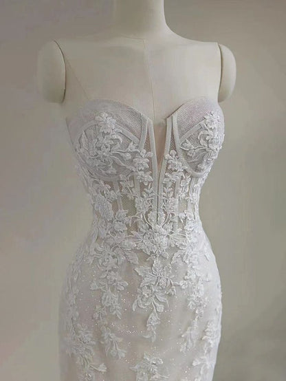 Dreamy Elegant Mermaid Sweetheart Lace Appliques Wedding Dress With Train Brides Dress DP611