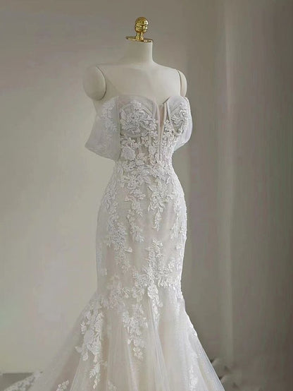Dreamy Elegant Mermaid Sweetheart Lace Appliques Wedding Dress With Train Brides Dress DP611