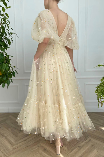 Champagne V-Neck Lace Short Prom Dress, Cute Puff Sleeves Party Dress with Pockets