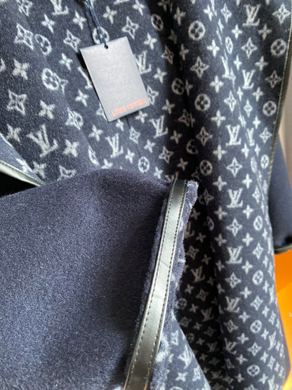 Luxury LUV Wrap Coat 042