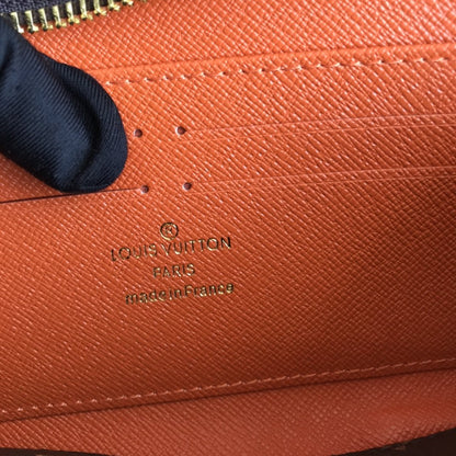 Louis Vuitton Zippy Wallet