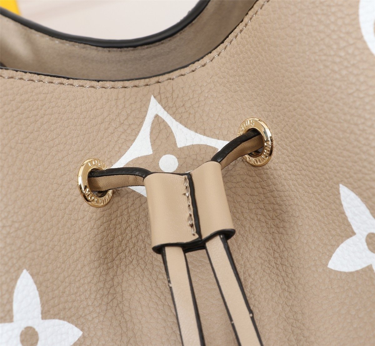 LOUIS VUITTON Néonoé MM Monogram Empreinte