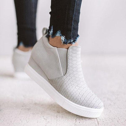Wedge sneakers