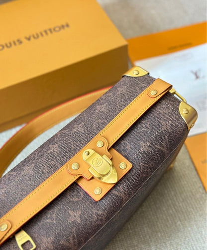 Louis Vuitton M11536 Soul Trunk East West
