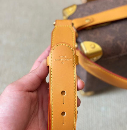 Louis Vuitton M11536 Soul Trunk East West