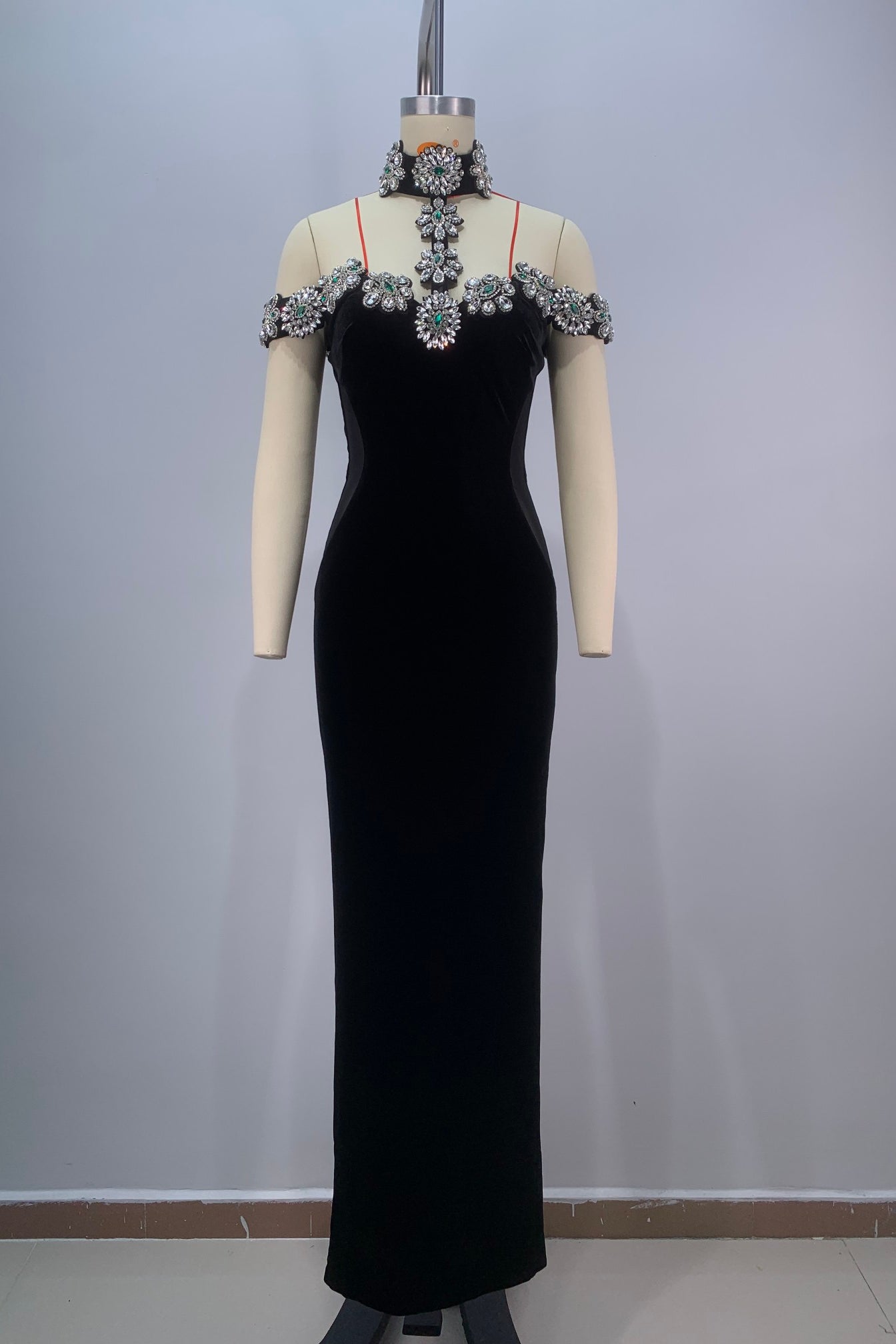 loveedsTM-Black jewel hip-hugging halter neck dress-vx