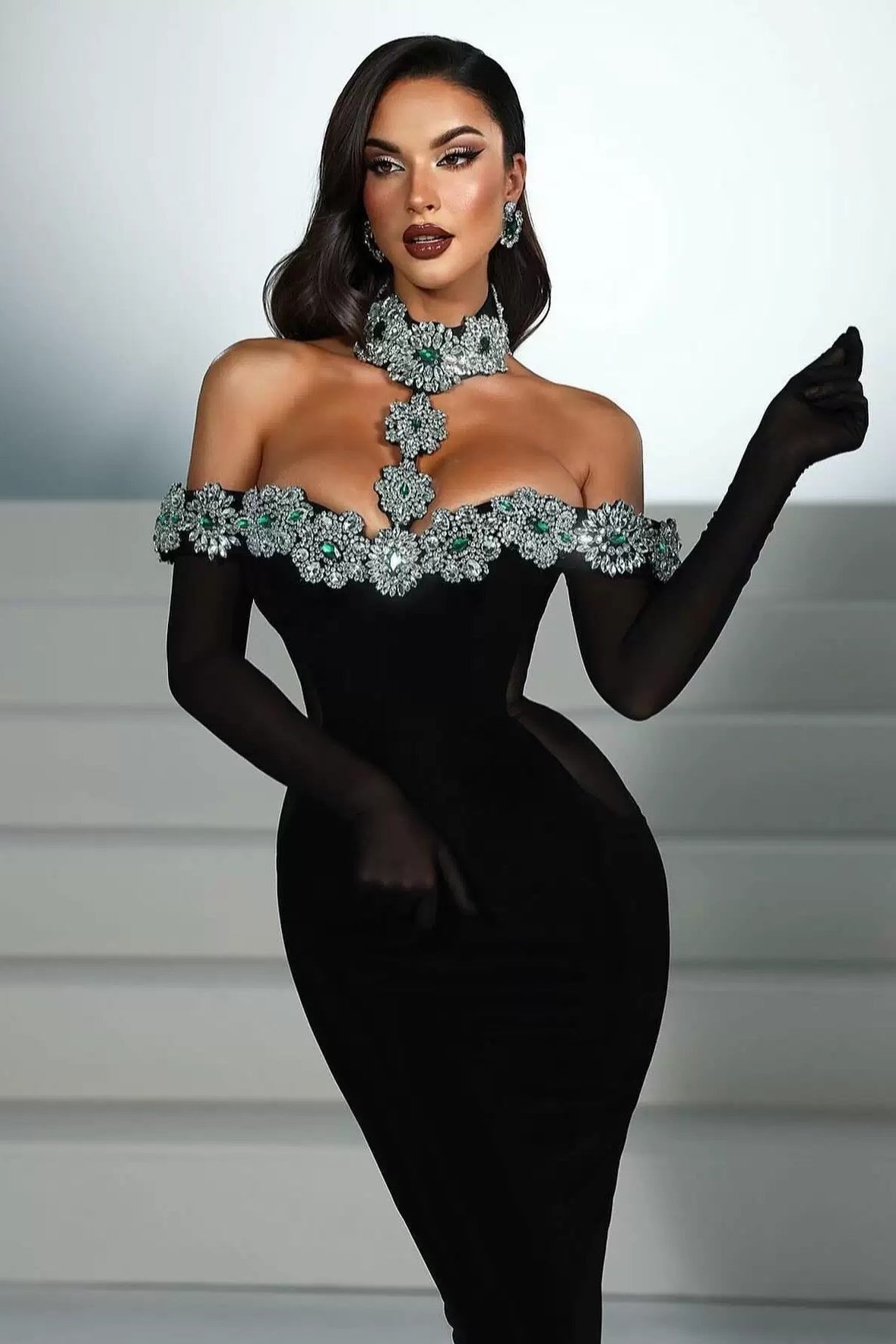 loveedsTM-Black jewel hip-hugging halter neck dress-vx