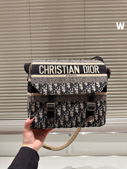 Women DIOR 30 Montaigne Avenue Bag