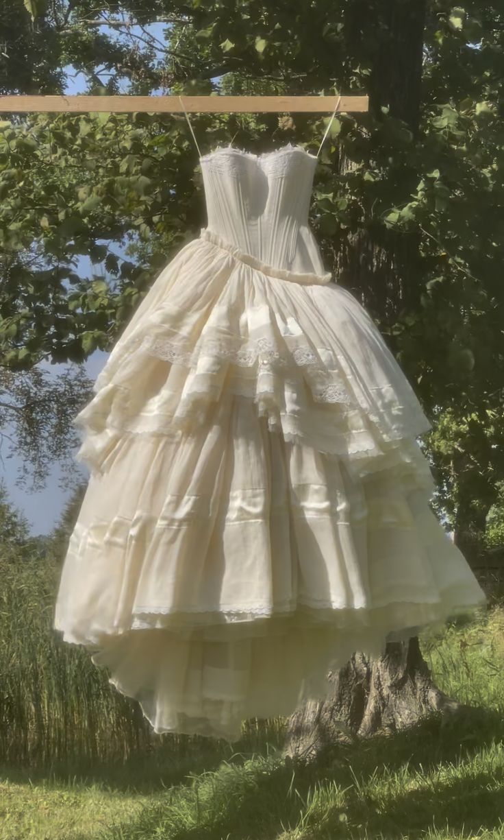 Ivory Ball Gown Strapless Corset Lace Satin Long Prom Dress Wedding Dress SH3816